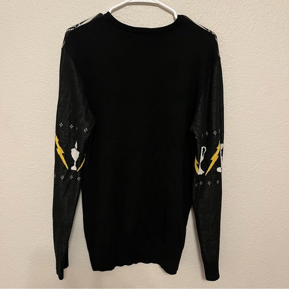 Box Lunch Harry Potter Wizarding World Quidditch Hedwig Golden Snitch Sweater - Picture 11 of 15